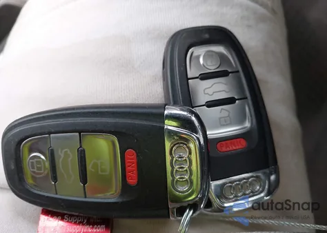 2011 Audi Q5 3.2 Premium Plus z USA, uszkodzony, nr VIN WA1DKAFP9BA097454